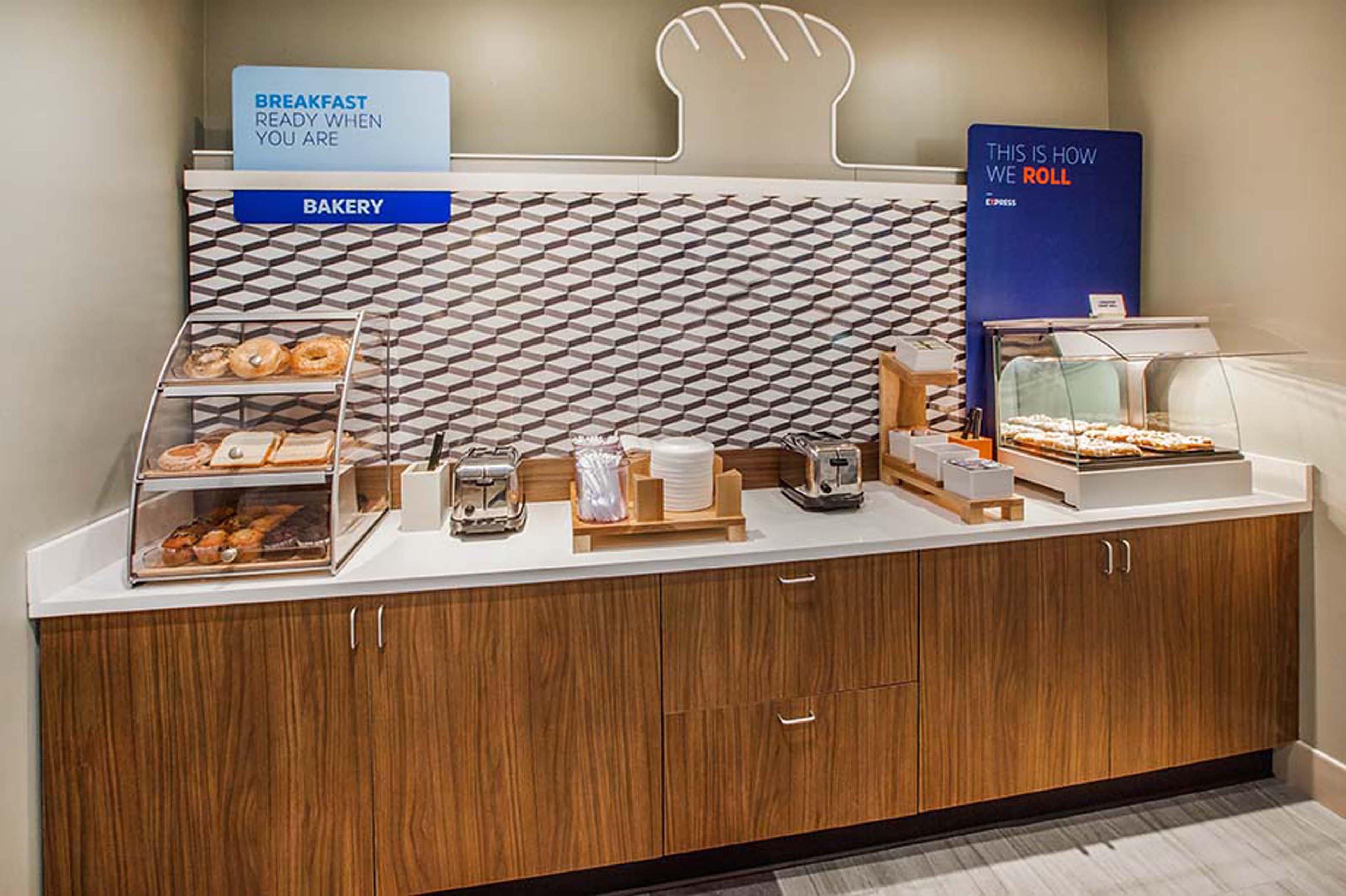 Holiday Inn Express Covington-Madisonville By Ihg Dış mekan fotoğraf